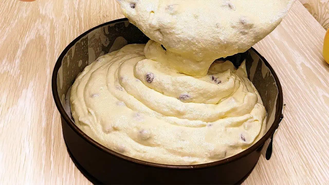Jablkový koláč s tvarohom, ktorý sa topí v ústach – jednoduchý a veľmi chutný: TU je recept!