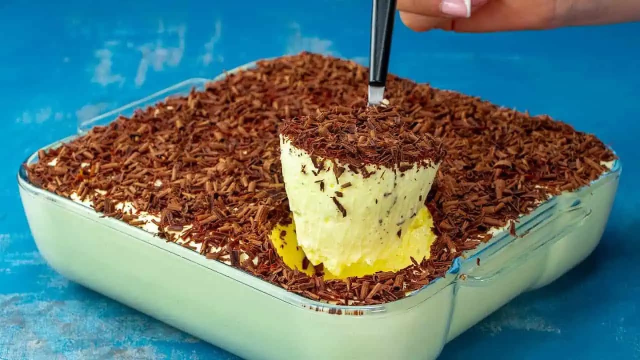 Dezert s vanilkovým krémom, ktorý každý miluje: Musím sa podeliť o tento luxusný recept, pripravujem ho každý týždeň!