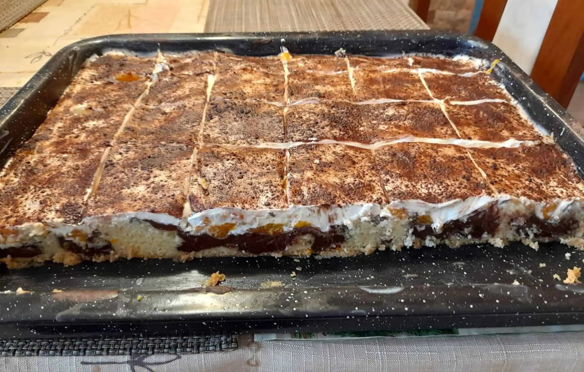 Môj obľúbený PREPADÁVANÝ koláč: Fantastická rýchlovka s kyslou smotanou a ovocím, pečiem minimálne raz za týždeň!