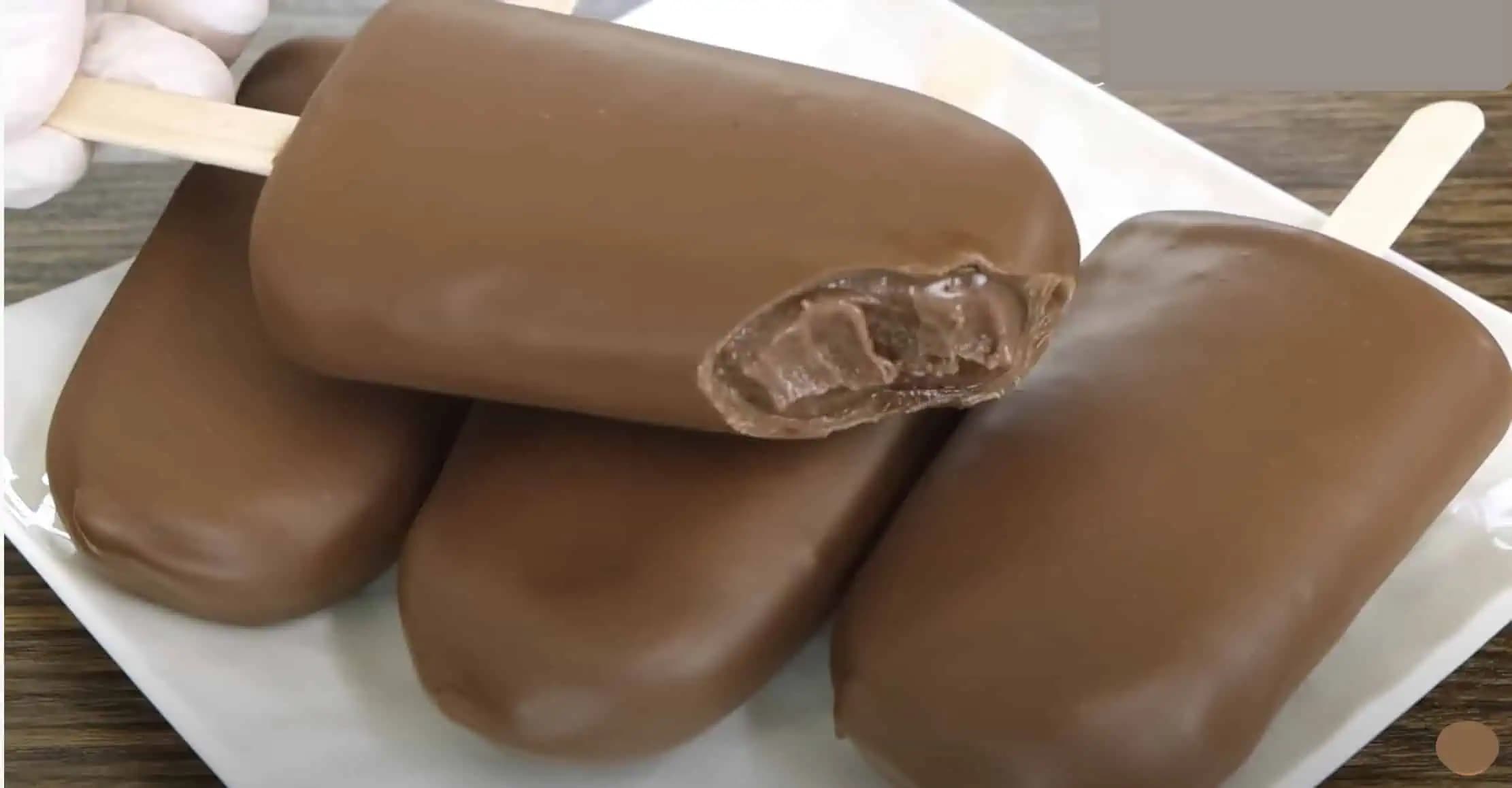 Fantastické a rýchle čokoládové NANUKY, ktoré valcujú internet: Pripravené zo 400 mlieka, 2 lyžíc kakaa, škrobu a …