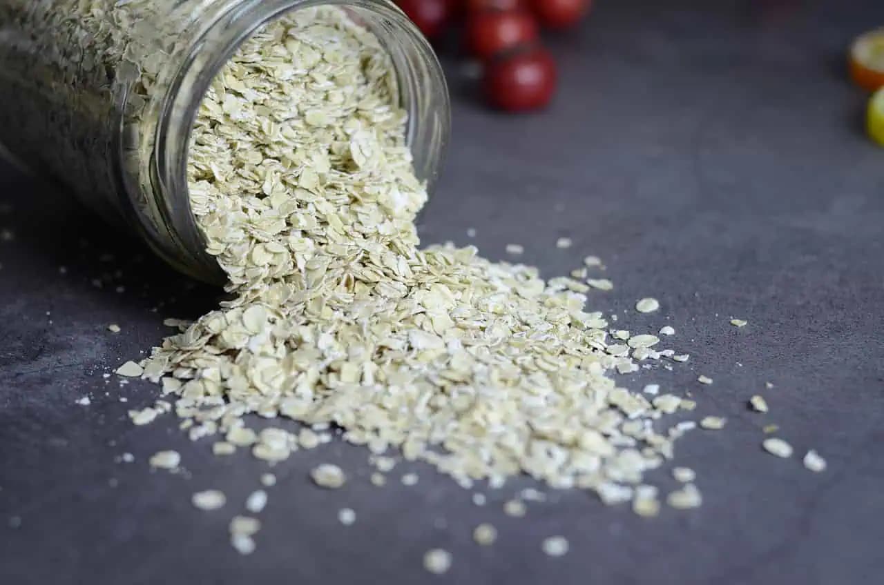 Omrzelo vás jesť klasické ovsené vločky? Vyskúšajte tento chutný a zdravý recept!