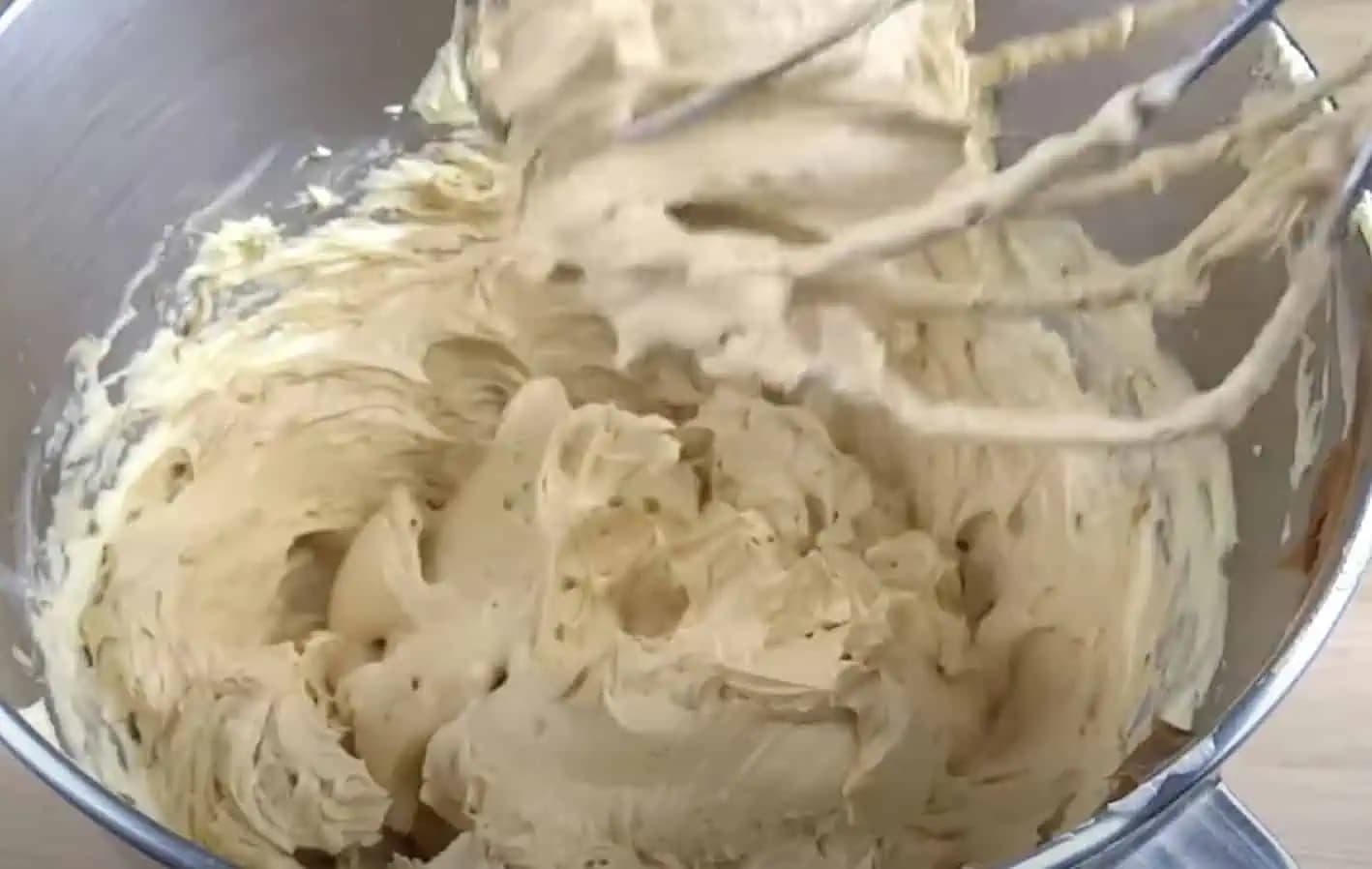 KÁVOVÝ cheesecake do pohárov, ktorý sa nepečie a nevarí: Ukladajte recept, toto je najlepší krém aký poznám!