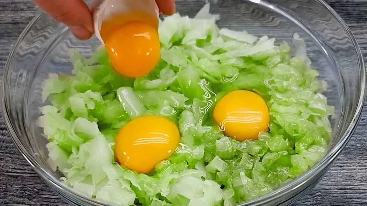 KAPUSTU nepečiem, neplním ale robím už LEN takto: Lacné, sýte a vynikajúce jedlo zo zápisníka mojej mamy!
