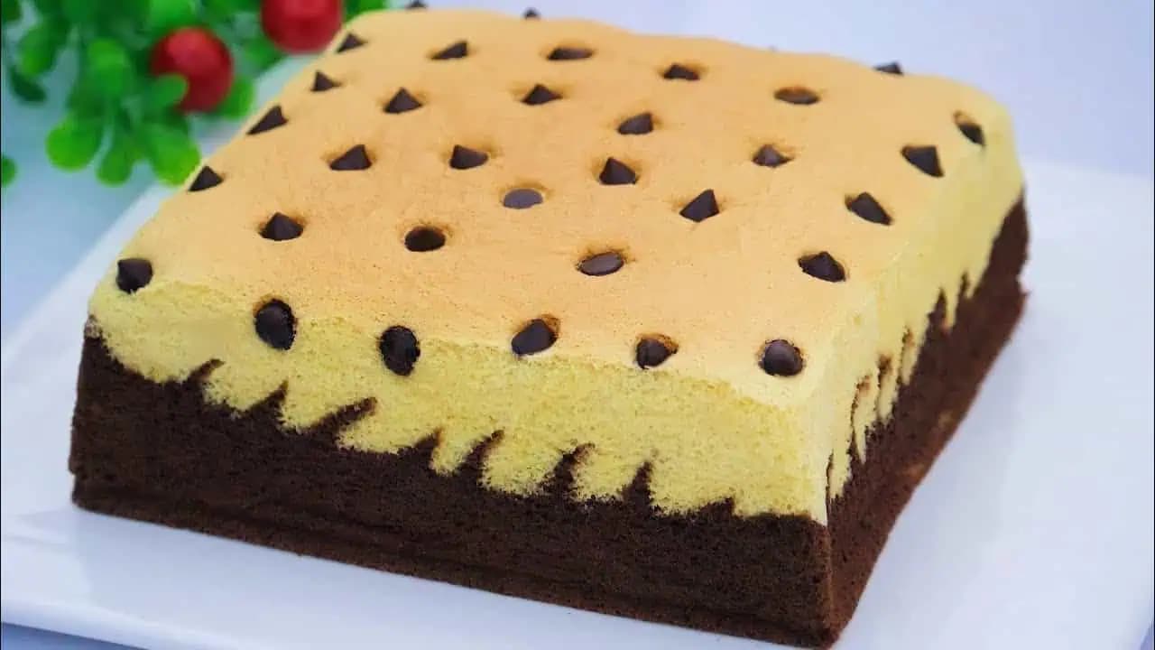 BÁBOVKA NA PLECHU: Úžasne nadýchaný dvojfarebný koláč s rýchlou a jednoduchou prípravou!