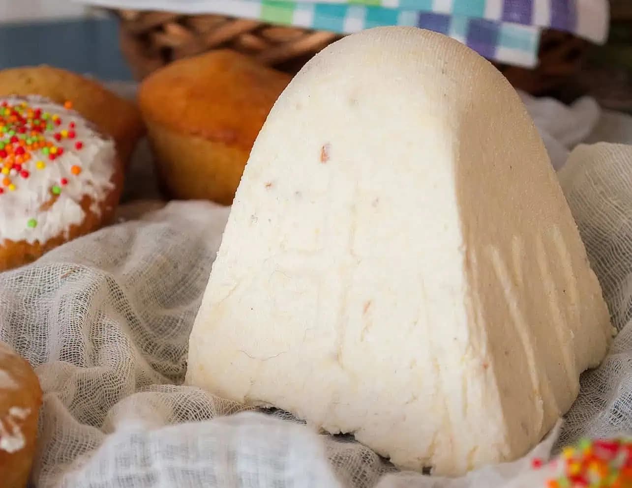 Vyrobte si tvaroh z mrazeného kefíru: Zaujímavý a jednoduchý recept, ktorý rozhodne stojí za vyskúšanie!