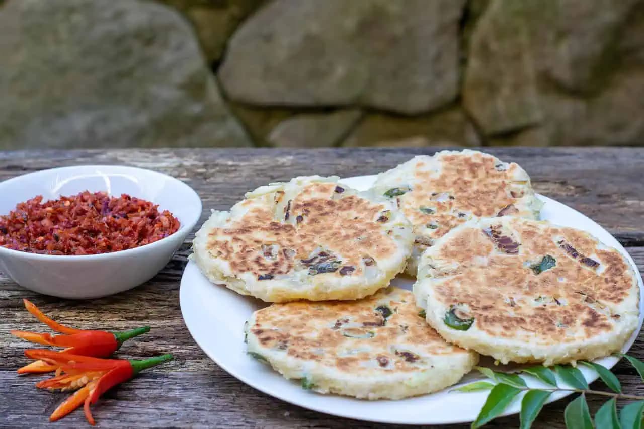 Tieto domáce chlebobé placky sú chutnejší ako pizza: Lahodnejšie pečivo ste ešte nejedli!