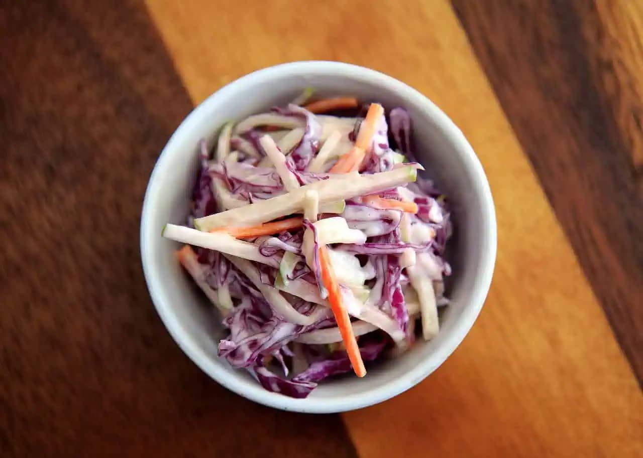Tento RECEPT pozná málokto: Šalát za 5 minút, ktorý je taký lahodný, že ho budete robiť znova a znova!