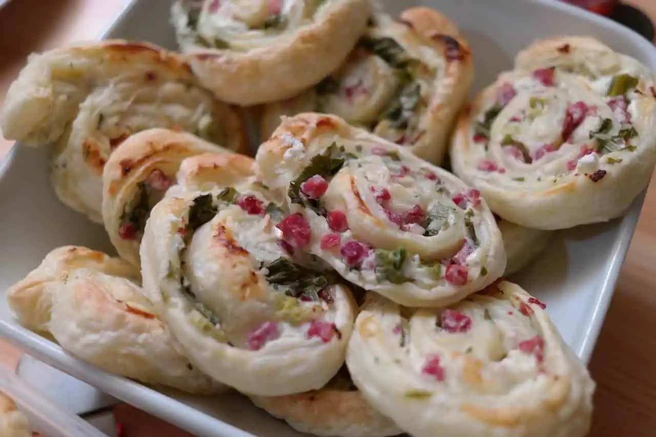 Keď som ich ponúkol tým, čo som napiekol, manželka kúpila ďalšie lístkové cesto: Jednoduchý recept na plnené slimáky!