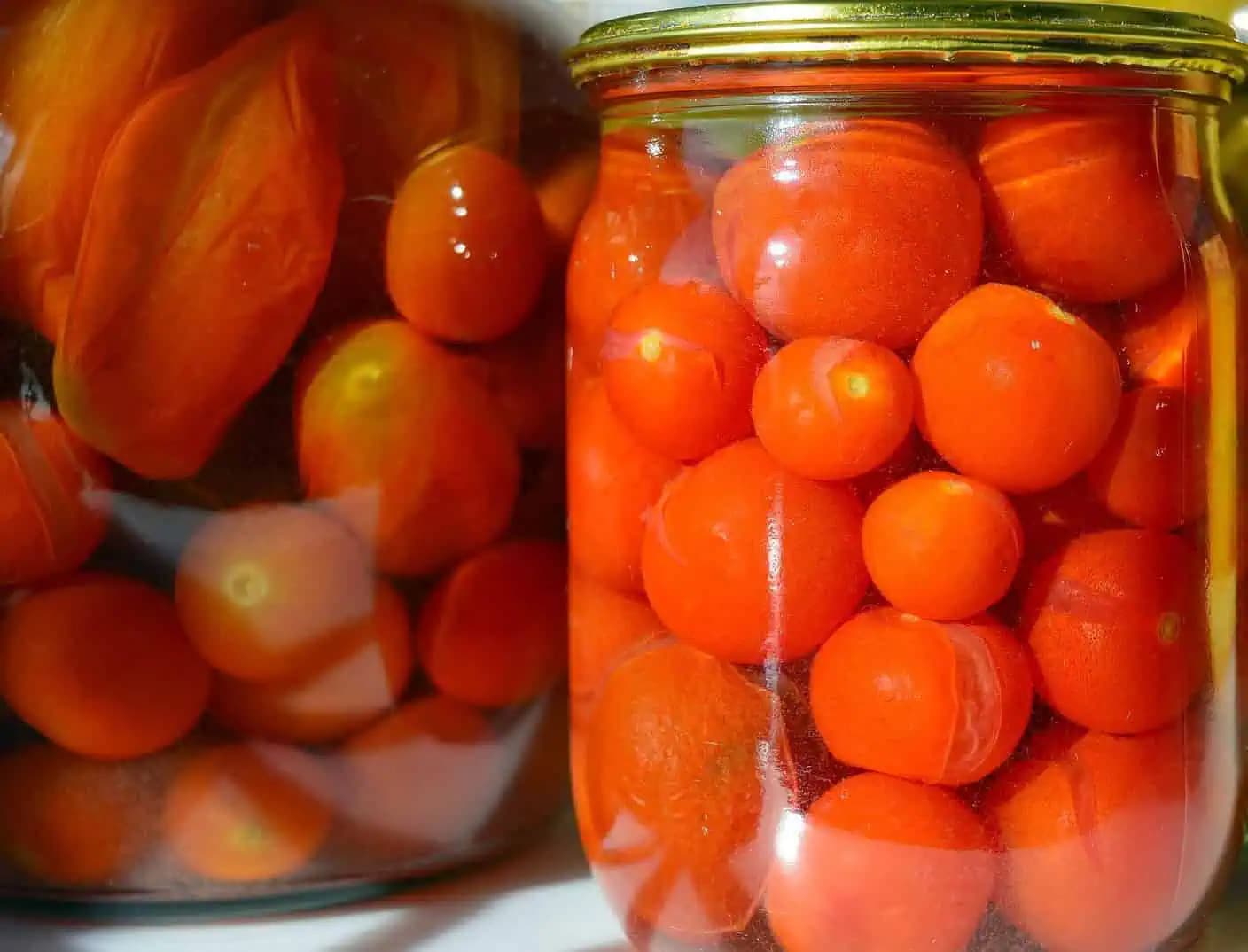 Paradajky len nakrájajte a odteraz ich budete pripravovať už len TAKTO: Sladké paradajky na zimu!