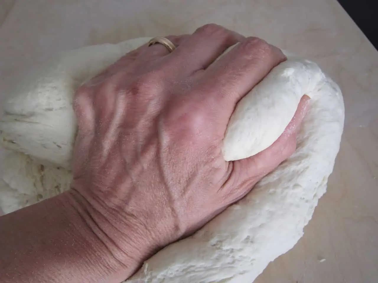Chlieb už nekupujem! Starý poľský recept na ZAPLETANÝ chlieb. Ako obláčik!