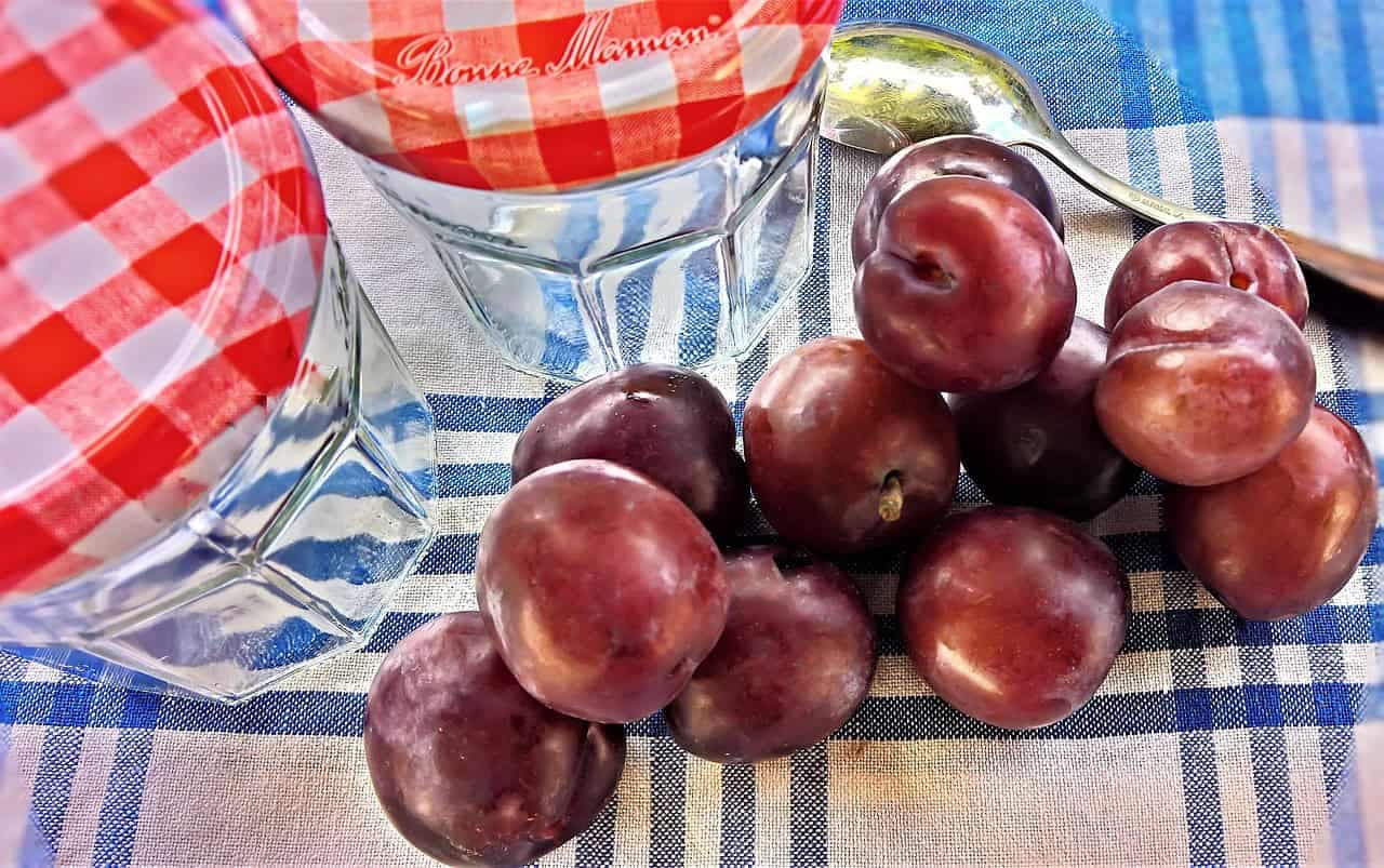 Úžasný recept mojej starej mamy, ako spracovať slivky: Slivky z rúry na zimu!