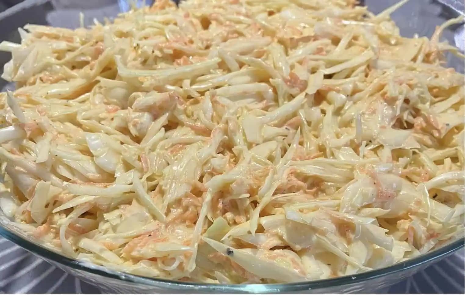 Niečo tak dobré z obyčajnej kapusty ste nejedli: Neskutočne dobrý ŠALÁT hotový za 5 minút!