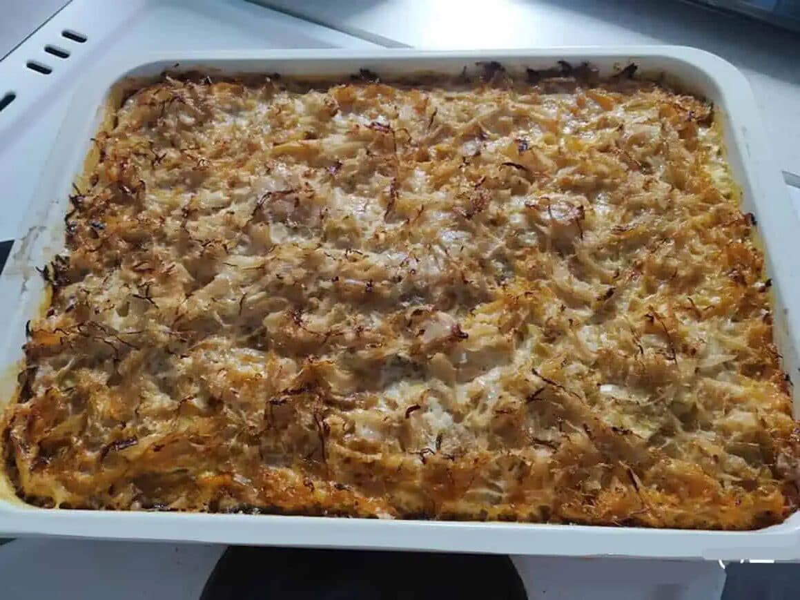 ZELNÍK NA PLECHU: Prastarý sedliacky recept z Moravy, lepší ako zemiakové placky!