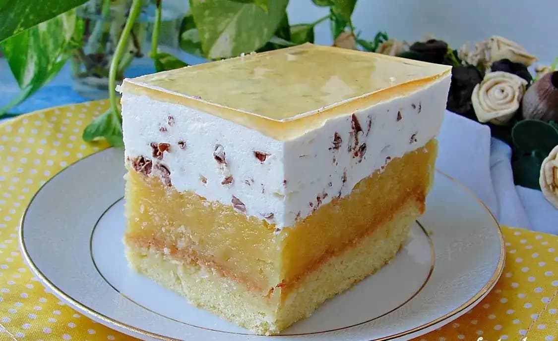 Zákusok „Jablkový tanec“: Recept pobláznil všetkých hostí – tortu si nikto ani nevšimol, každý chcel len toto!