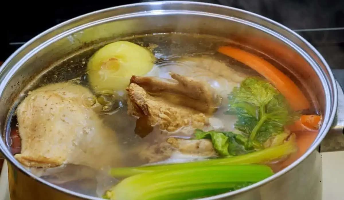 Do vývaru nikdy nepridávam surovú cibuľu: Dôvod je zásadný!