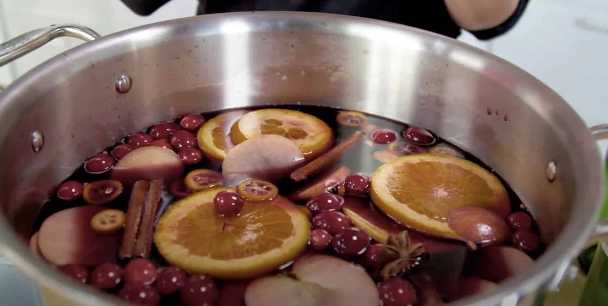 Pripravte si doma SILVESTROVSKÝ punč podľa najlepšieho receptu: Ideálne pitie, ktoré nesmie chýbať na stole!