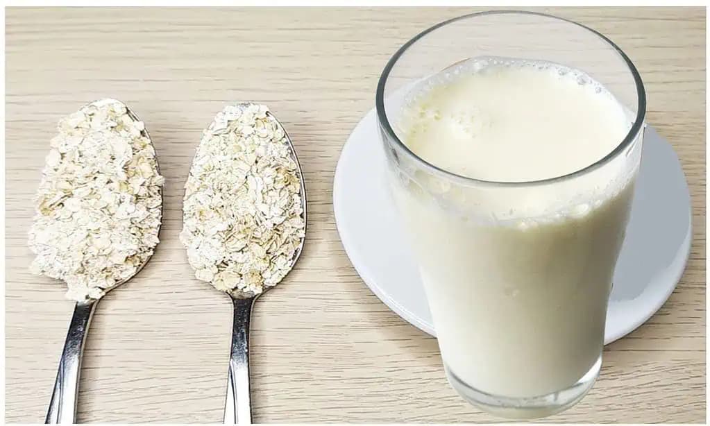 Zalejte ovsené vločky mliekom a odložte na noc do chladničky: RÁNO budete za tento nápad ĎAKOVAŤ!