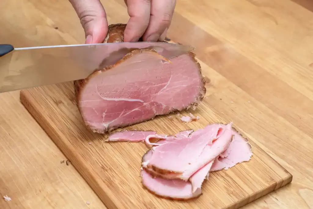 Môj otec robí na Veľkú noc toto bravčové karé: Varenie trvá len 10 minút a lepšie mäsko sme ešte nejedli!