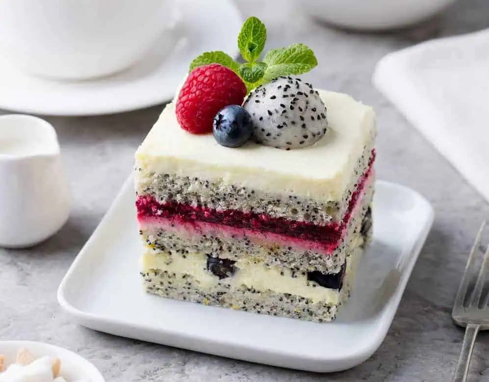 „Maková SLEČNA“: Fantasticky chutná torta ideálna nielen na Veľkú noc (RECEPT)!