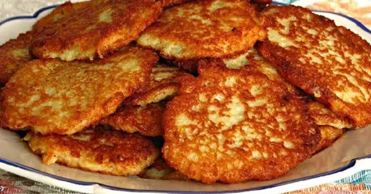 Najjemnejšie zemiakové PLACKY za 3 minúty (žiadne strúhanie): Naučte sa túto fintu a inak už ich robiť nebudete!