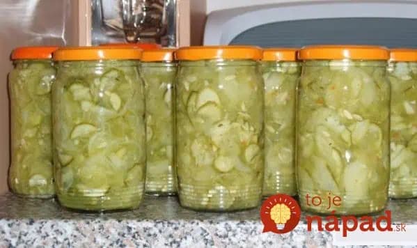 Vynikajúci uhorkový šalátik do pohárov: Bez chémie, konzervantov – aj v zime chutí ako čerstvo pripravený!