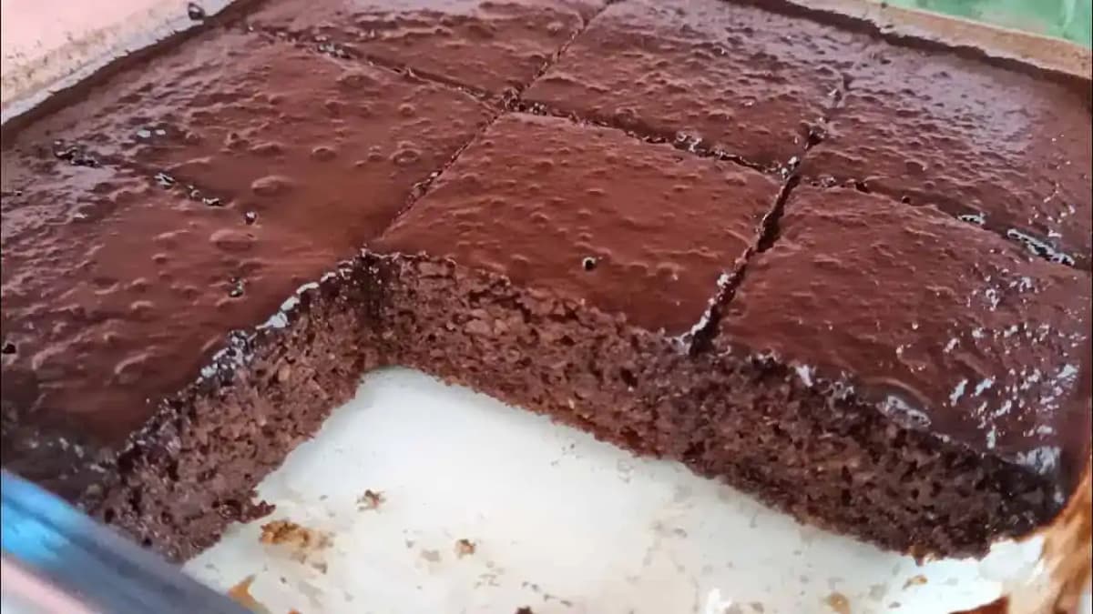 Recept na MOKRÝ koláč bez múky, cukru a tuku: Môžete ho aj na diéte a chutí fantasticky – pečiem ho aj 3x do týždňa!