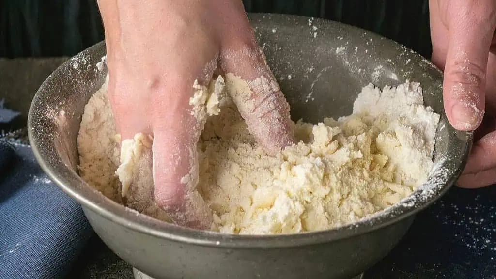 Od tety cukrárky viem, ako pripraviť dokonalú mrvenička na koláč: Perfektná! Ani tvrdá ani sypká!