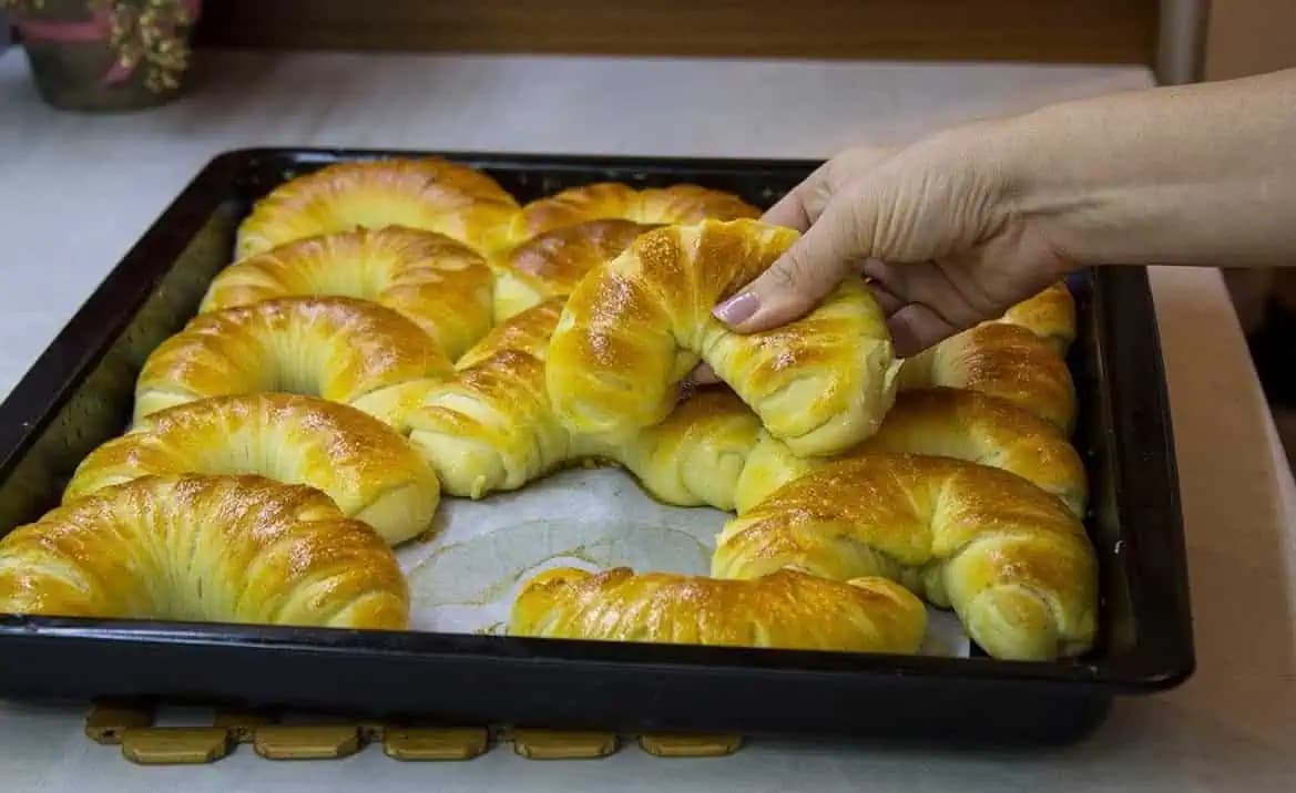 Mám RECEPT najchutnejšie a najjemnejšie domáce rožteky na svete: TOTO cesto som hľadala roky!