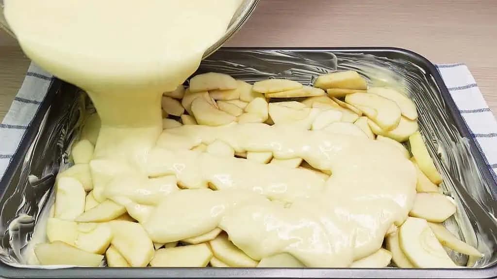 Lenivá JABLKOVÁ dobrotka pre tých, ktorí nemajú čas: 5 minút a už sa pečie!